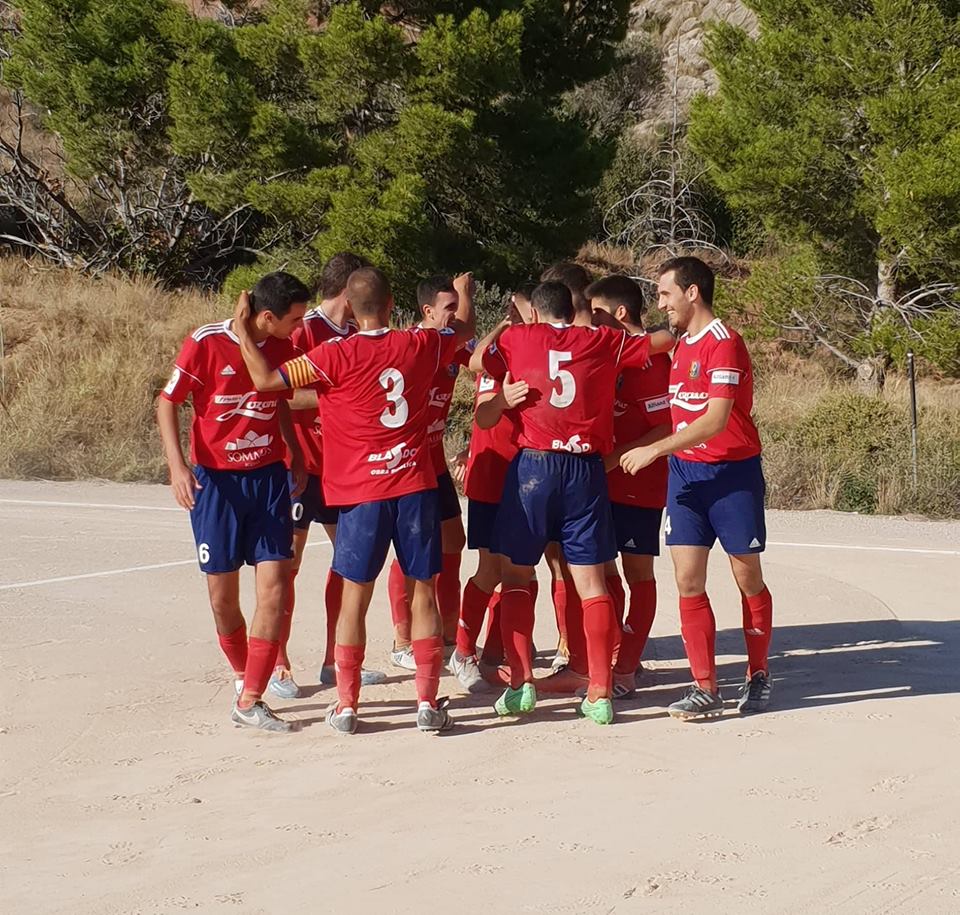 42871473_330844904141967_7541886456365580288_n